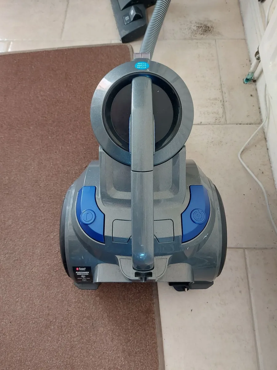 Russell Hobbs Model RHCV4101 Vacuum Cleaner - Image 3