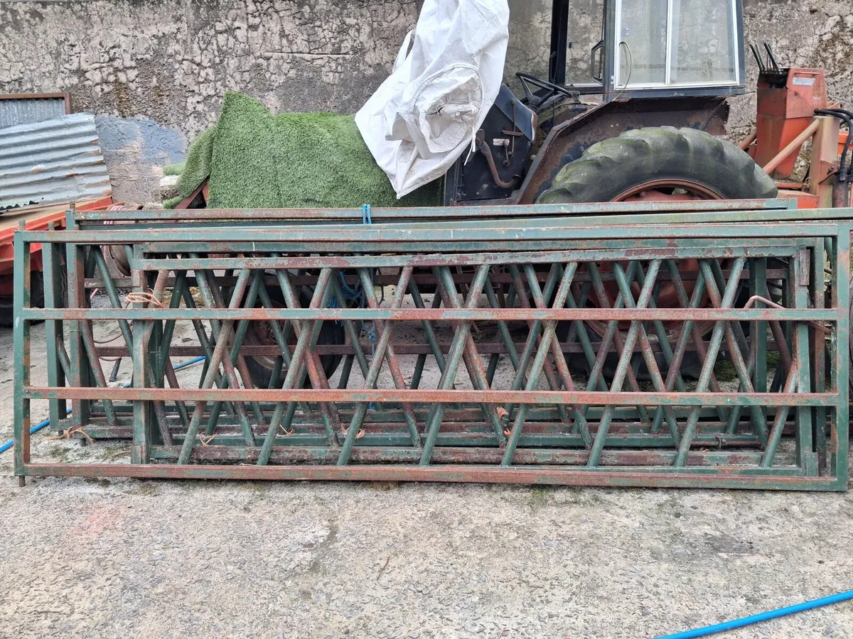 23 Concrete cattle slats - Image 4