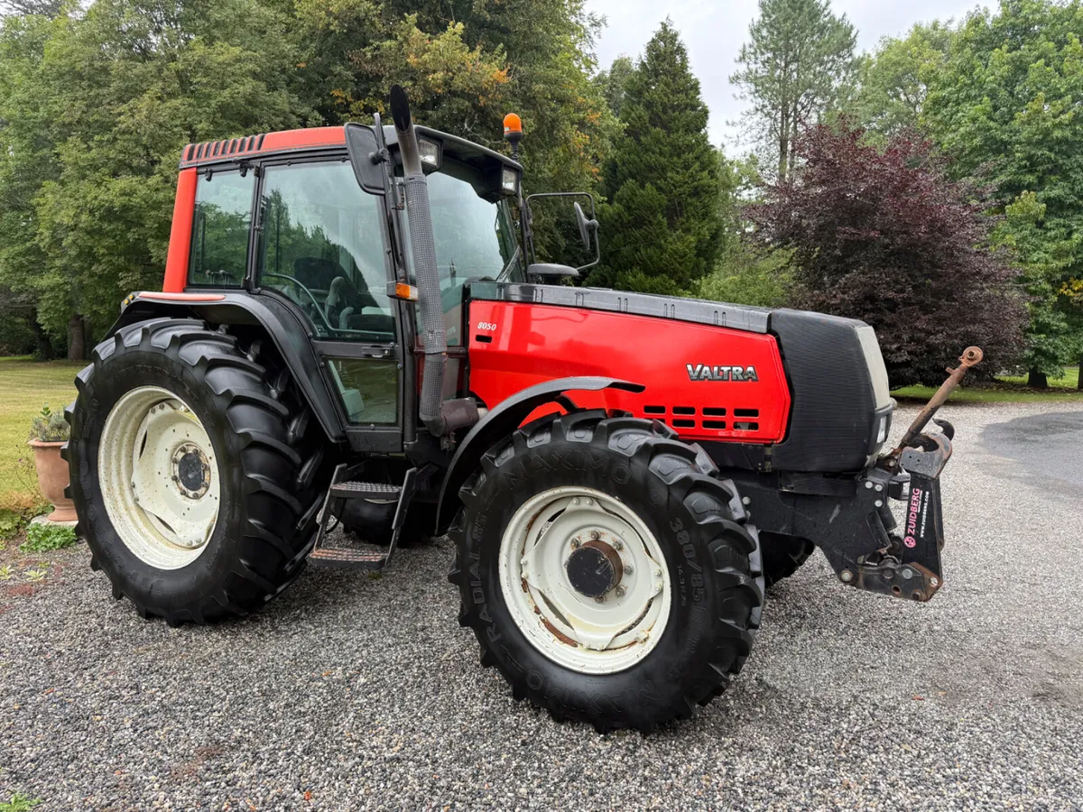 2004 Valtra 8050 Mega 8200 hours €29950 Plus Vat - Image 4