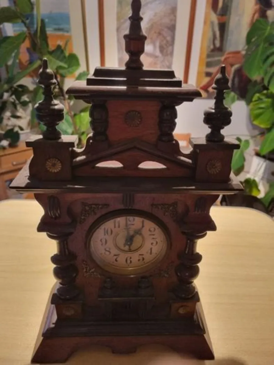 German antique, eclectic chapel-type mantel clock - Image 3