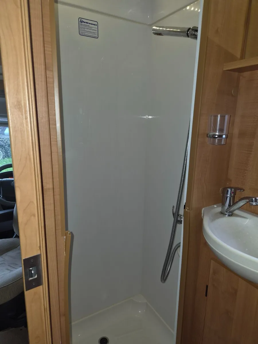 Camper - Image 4