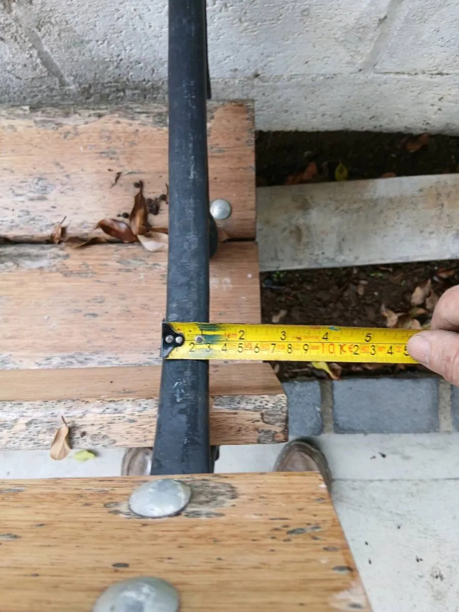 Cast iron garden seat - Image 4