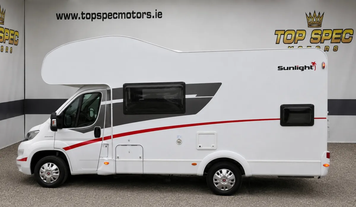 🚐 2019 SUNLIGHT A68 – ONLY 40,000 MILES – FULLY L - Image 4