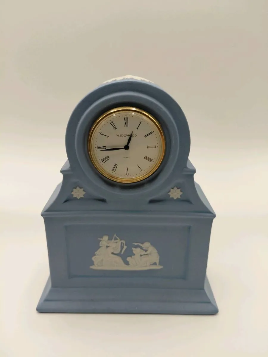 Wedgwood Jasperware set - Image 4