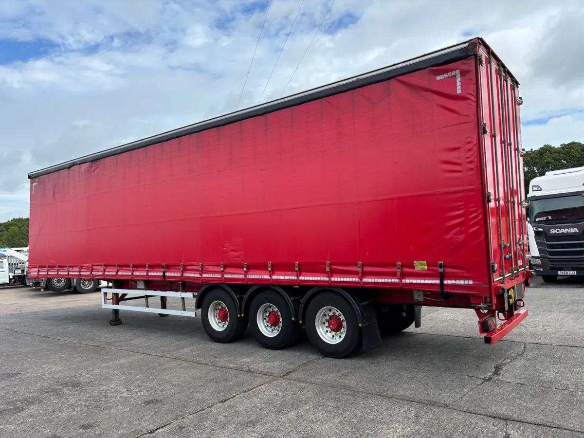 SDC Curtainside trailer 4.58 high ENXL curtains - Image 2