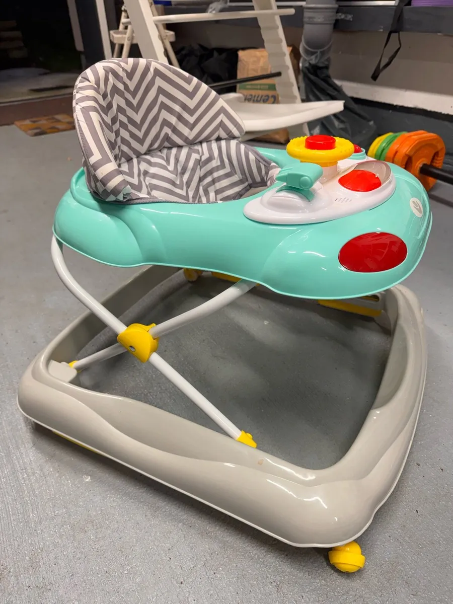 Bouncer + Walker + Travel Cot - Image 3