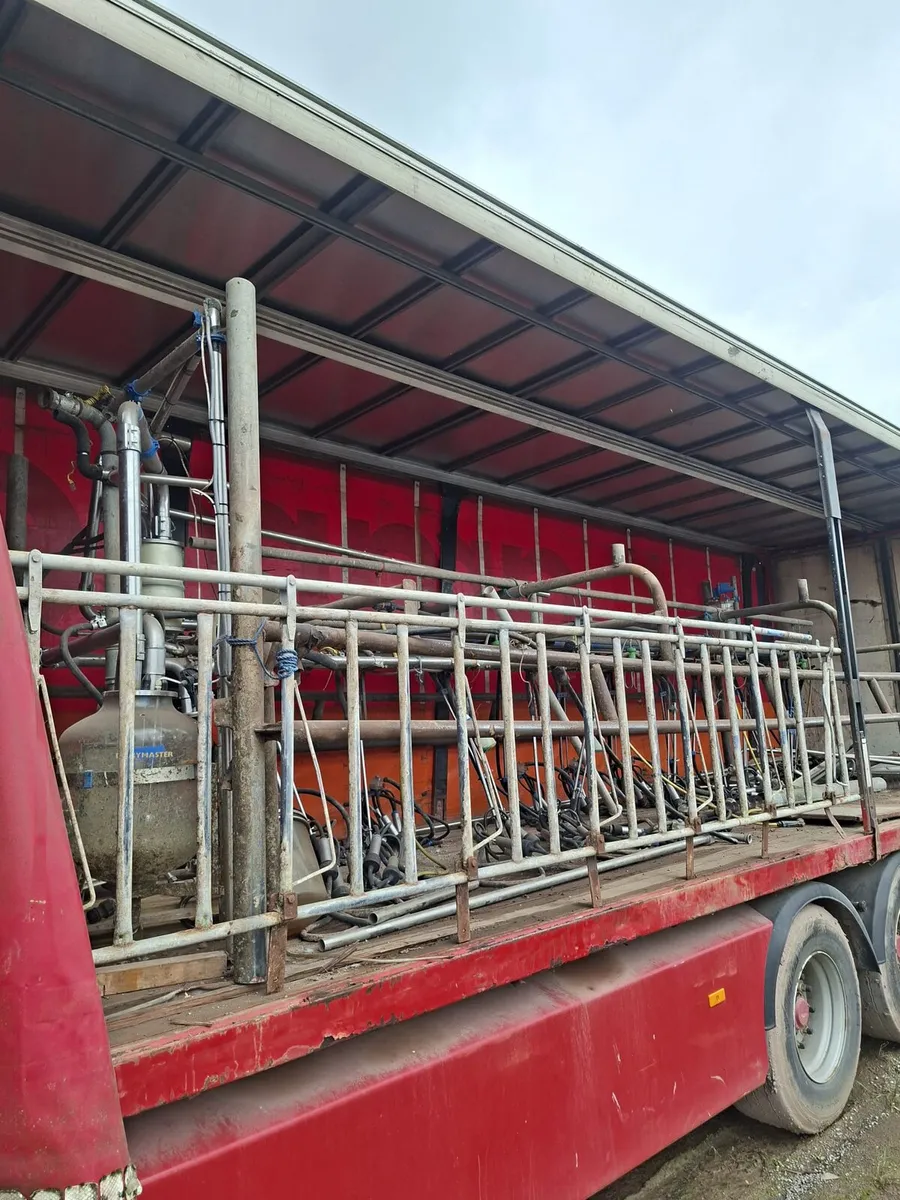 2 Head Locking Barriers – For Sale