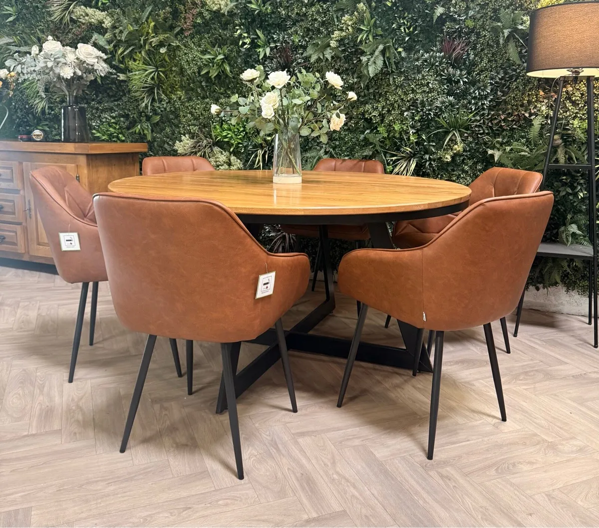 CALIA oak 1.5M round dining table & 6 chairs - Image 1