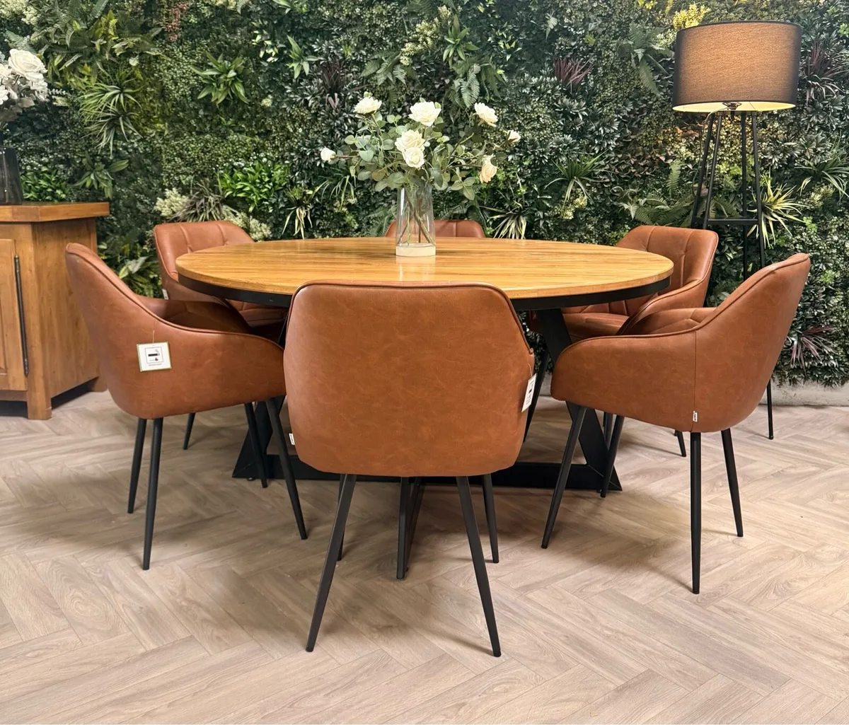 CALIA oak 1.5M round dining table & 6 chairs - Image 2