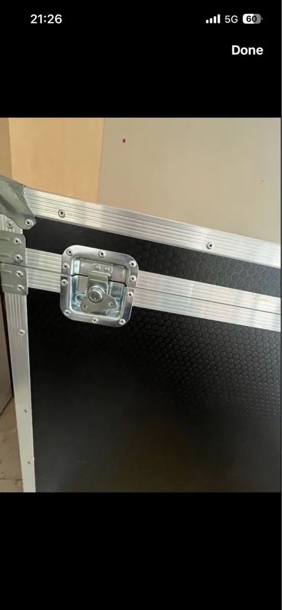Extra large Storage box on lockable wheels - Image 2