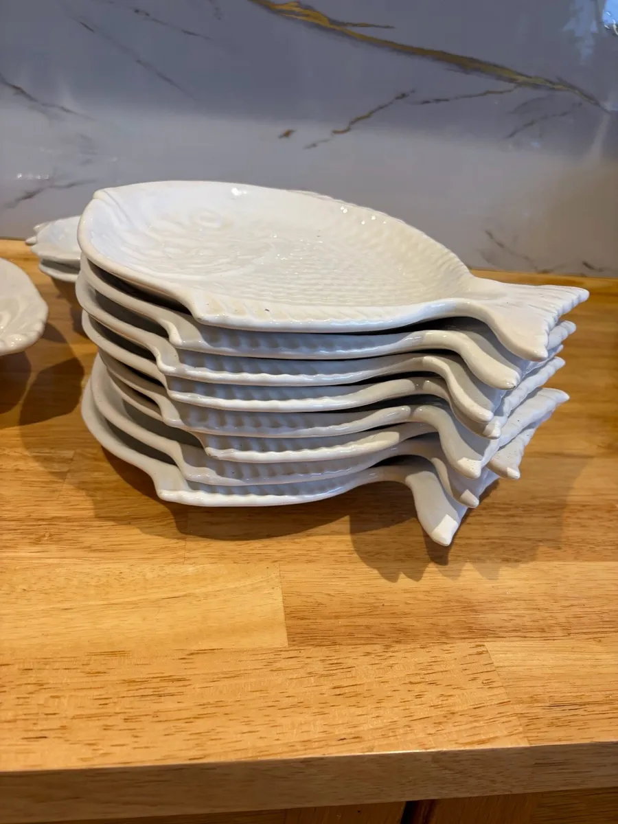 11 piece kitchen ware . fish plates set €35 - Image 2