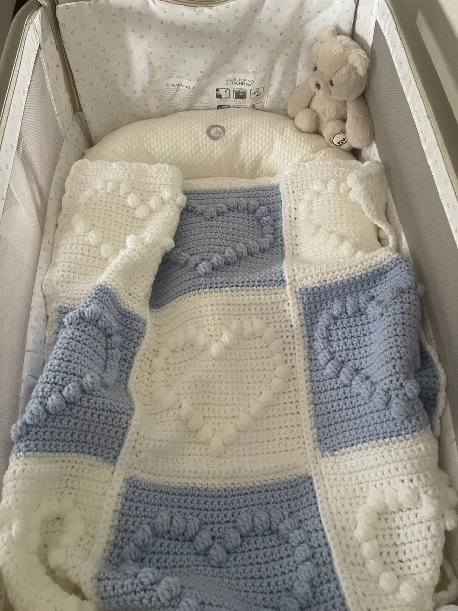 Baby handmade blanket new - Image 1