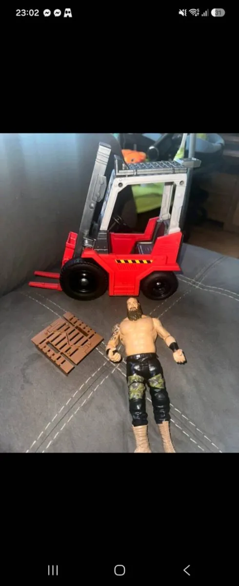 WWE