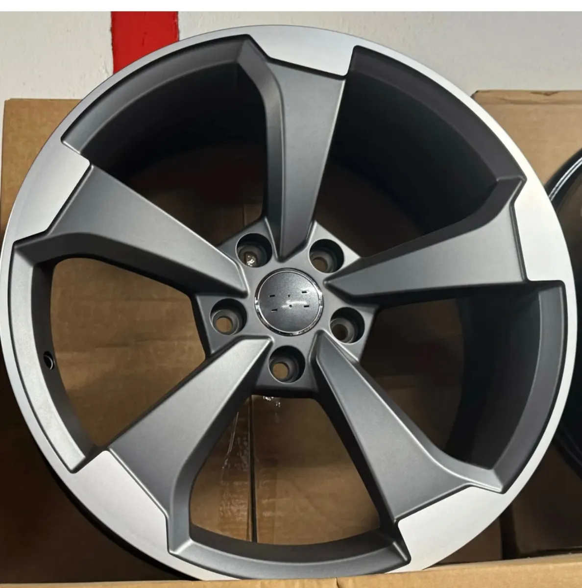 19” rs3 grey / pol 5x112