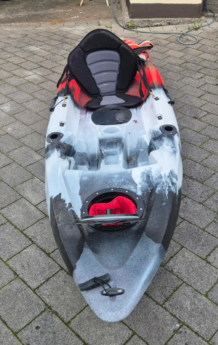 Cool Kayak - Image 1