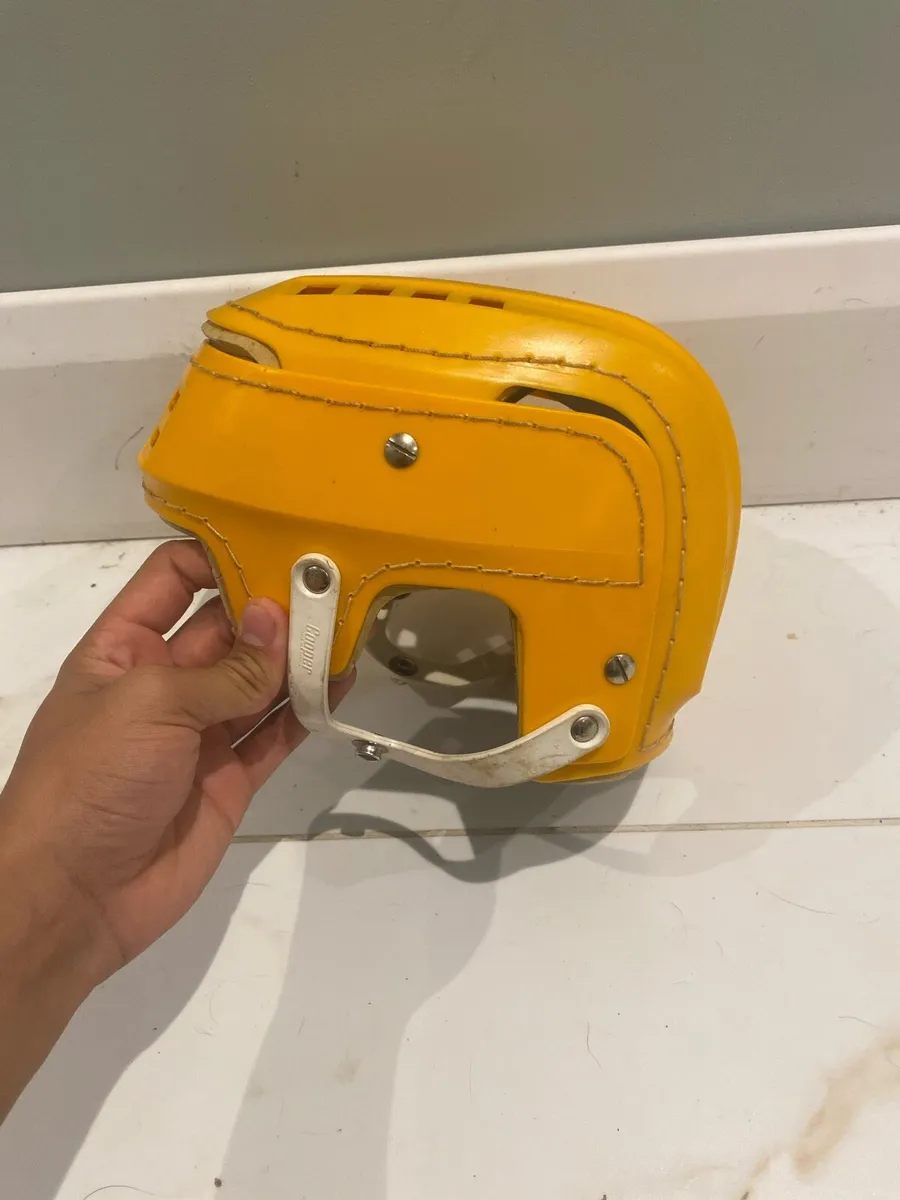Mint yellow oldstyle sk120 cooper - Image 2