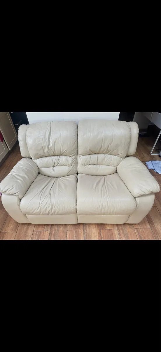 Two seater recliner leather sofa - Image 1