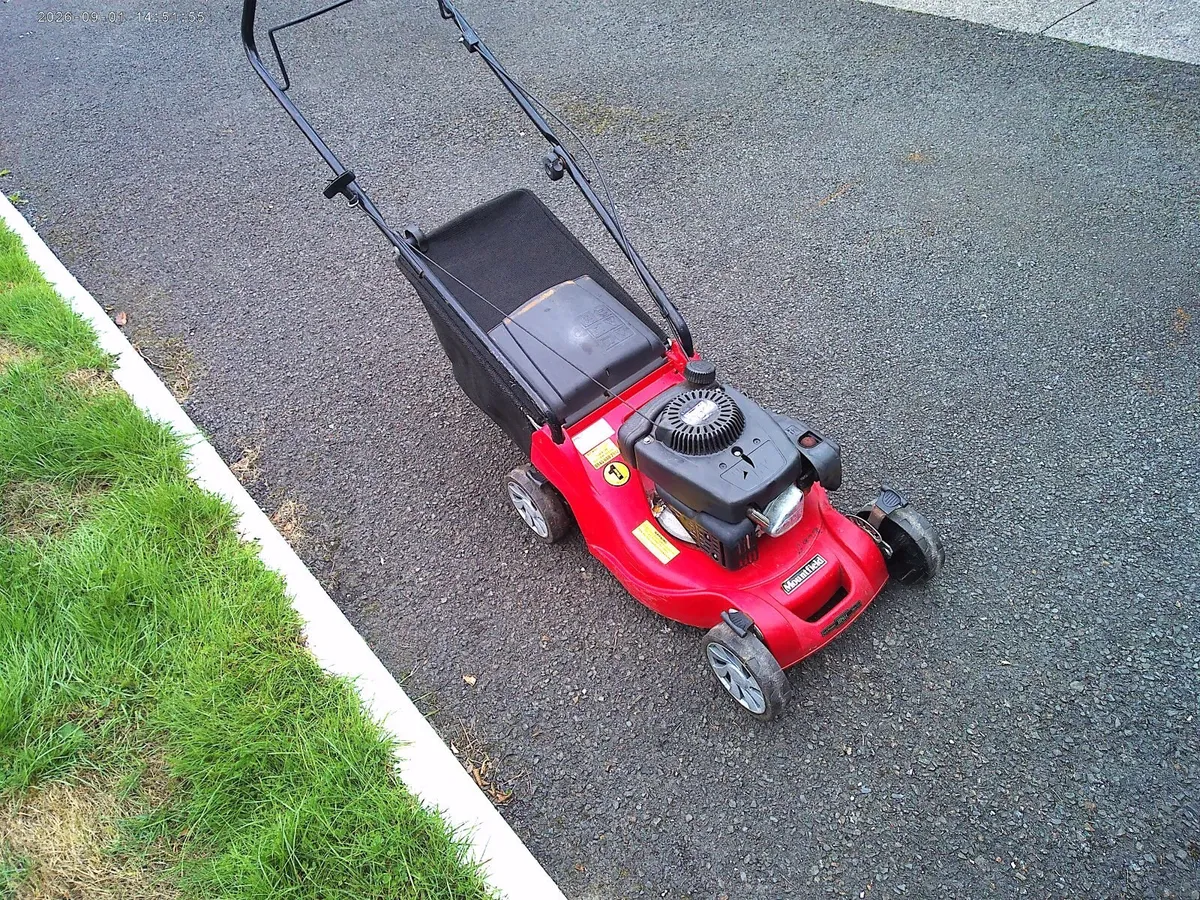 Lawnmower (for repair) - Image 3