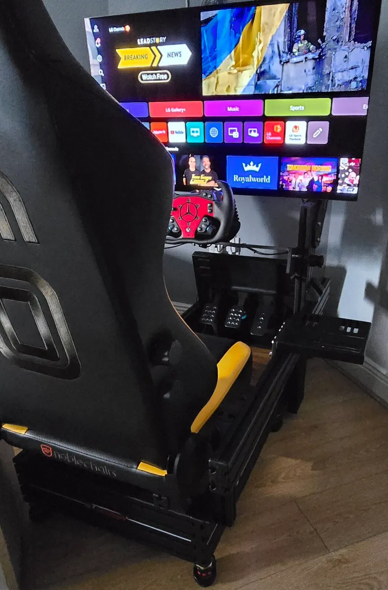 Logitech + GT Omega Sim Racing RIG + LG C4 42'' - Image 3