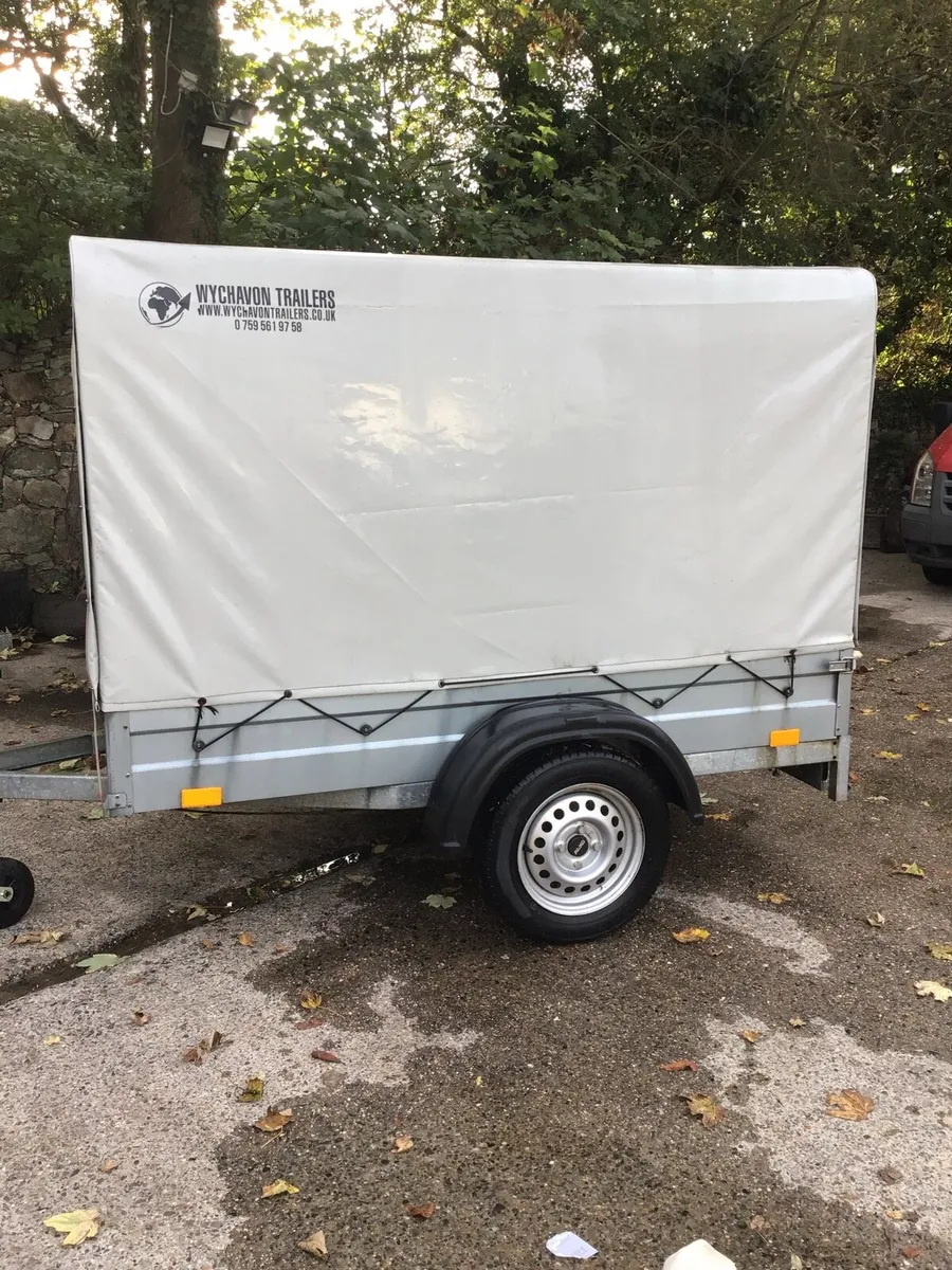 Trailer - Image 1