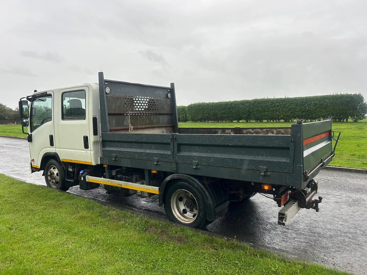 Isuzu NPR 2018 Crew Cab Tipper Cvrt 7/27 - Image 4
