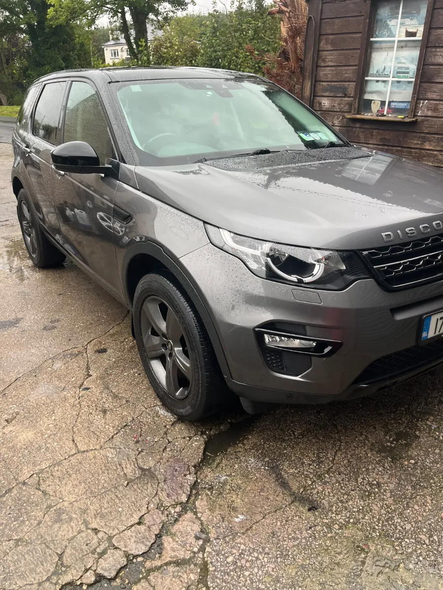 Discovery 7 seater Auto - Image 2