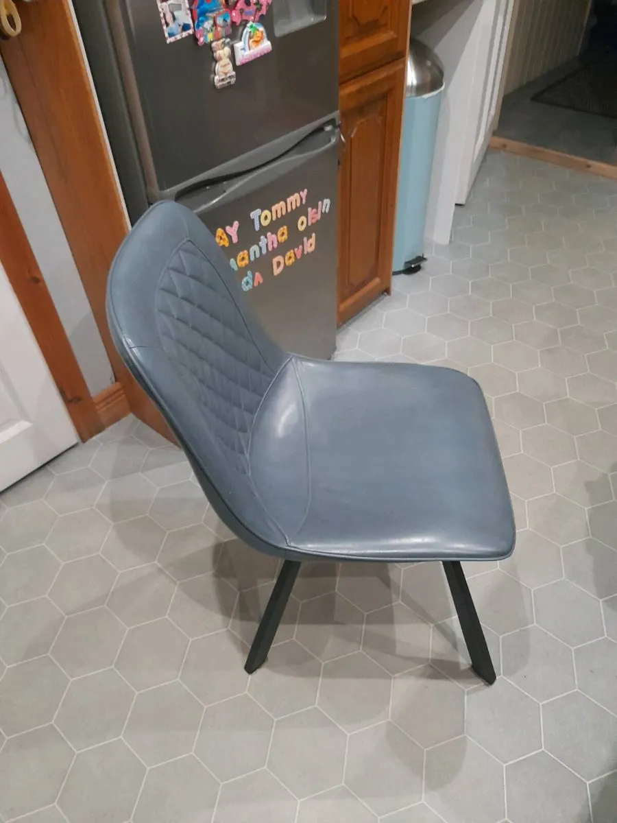 Kitchen chairs - Image 1