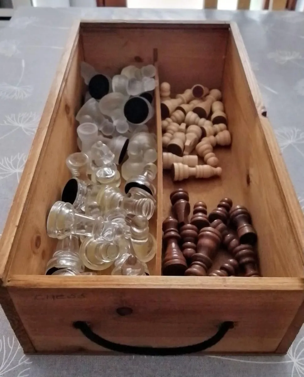 2 Chess sets  / 1 Board - Image 3