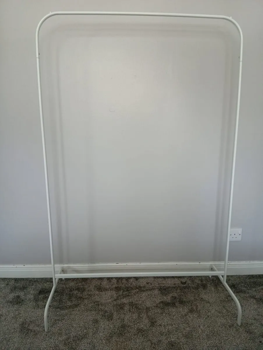 Freestanding Clothes Rack