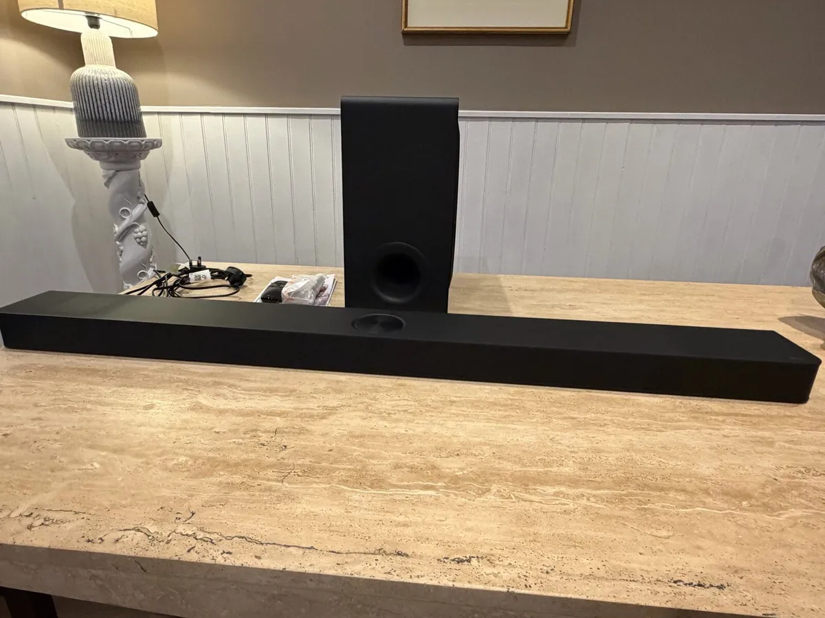 LG US90TY Soundbar + Sub - RRP €750 - As New - Image 1