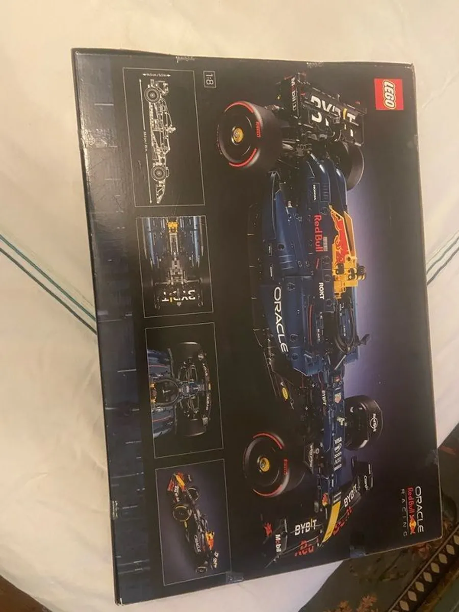 Lego Technic Oracle Red Bull Racing RB 20 F1 Car - Image 1