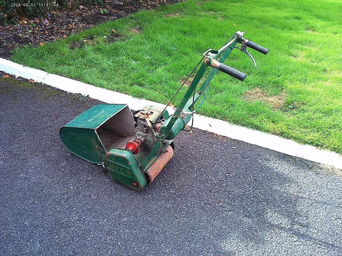 Lawnmower (for repair) - Image 1