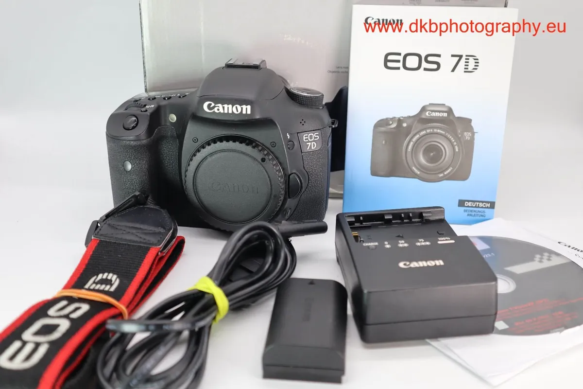 CANON 7D DSLR CAMERA #045 - Image 1