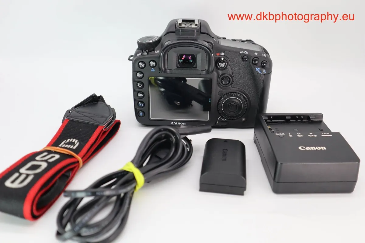 CANON 7D DSLR CAMERA #045 - Image 4