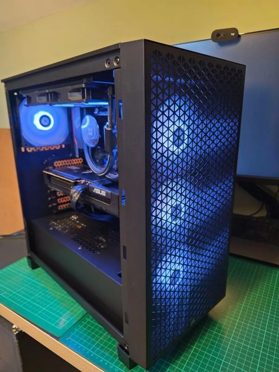 Ryzen 7 5700x3d / Asus Rx 9070 16gb / 32gb Ram / 1tb Nvme Gaming Pc - Image 2