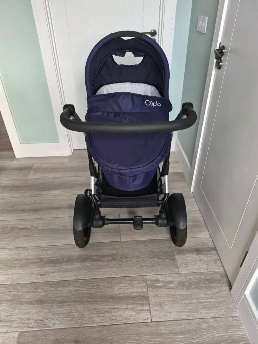 Baby elegance Cupla buggy and baby car seat - Image 1