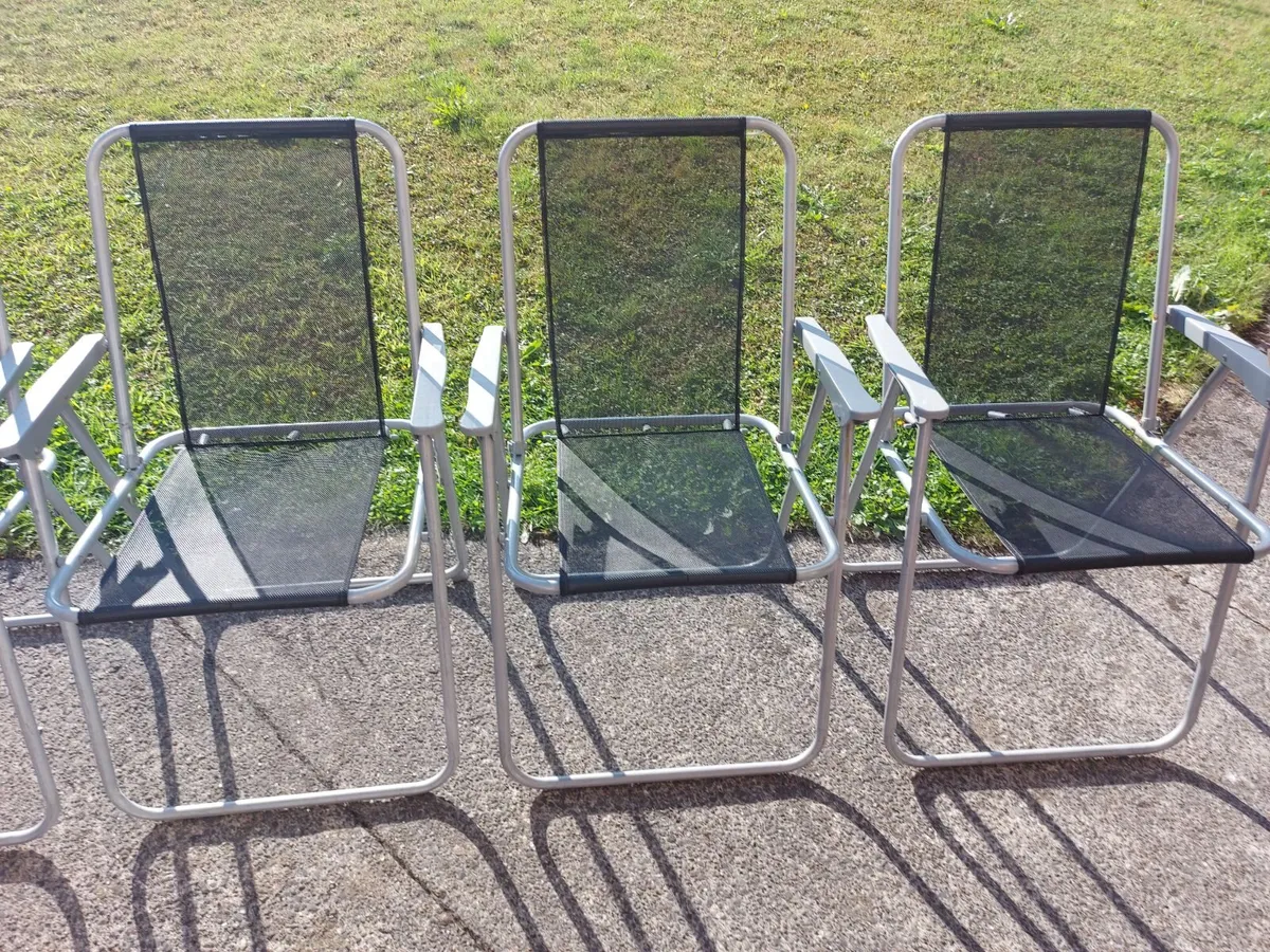 4 x Garden Chairs. Foldable for easy storage - Image 3