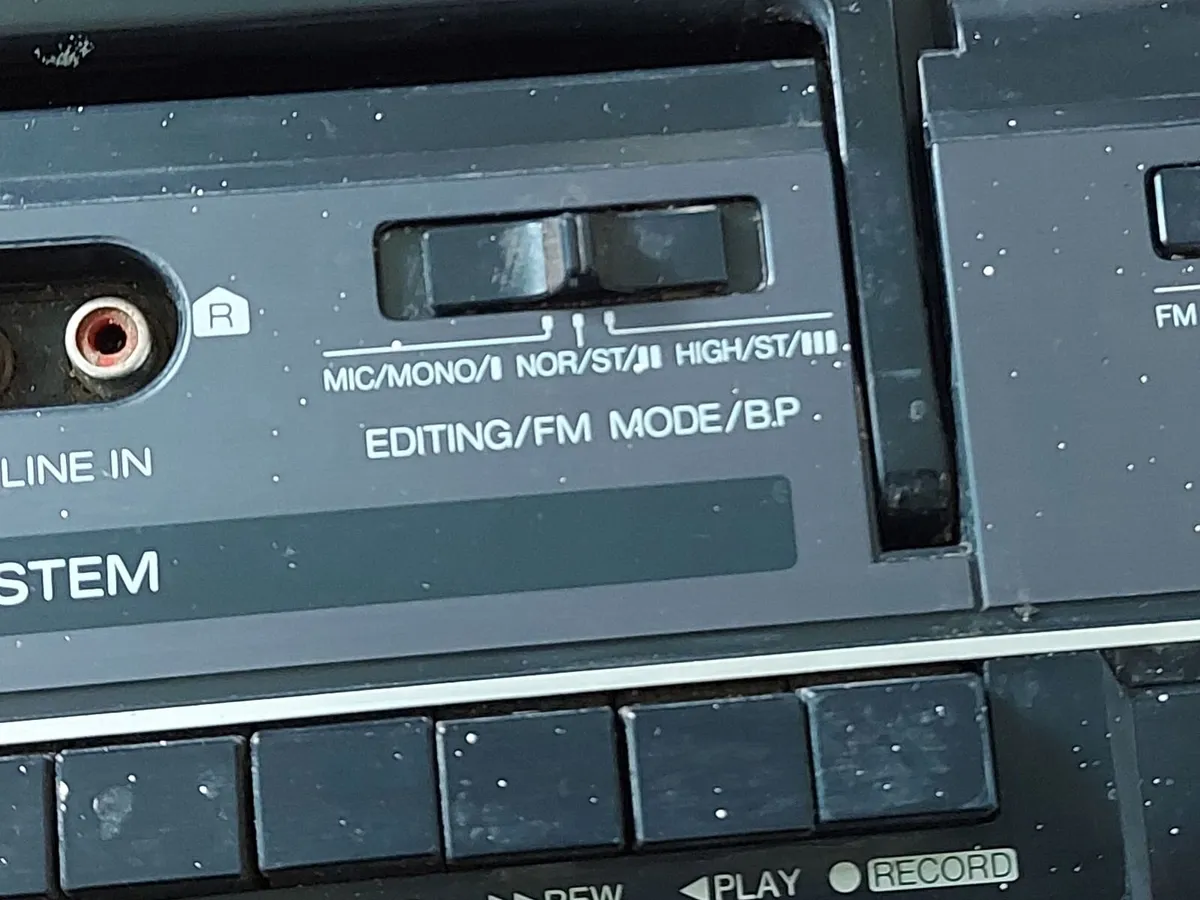 Panasonic Portable Stereo, Model RX RX-FT500 - Image 2