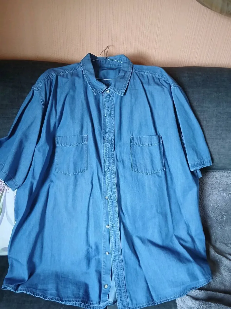 Men's Clothing - Image 4