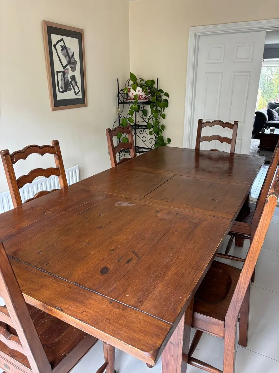Dining table & 6 chairs - Image 4