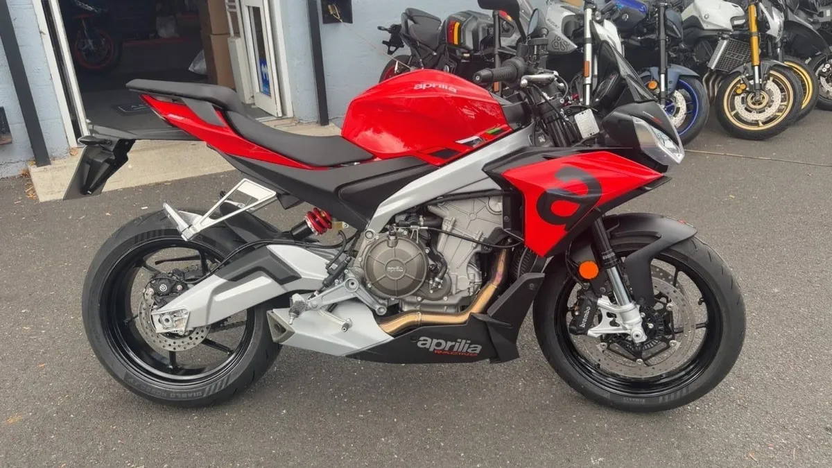 Aprilla tuono660 GSXR600 - Image 1