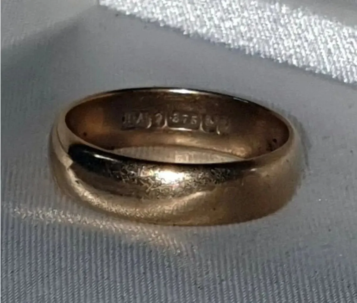 Vintage 9ct Gold Wedding Band Ring - Image 2