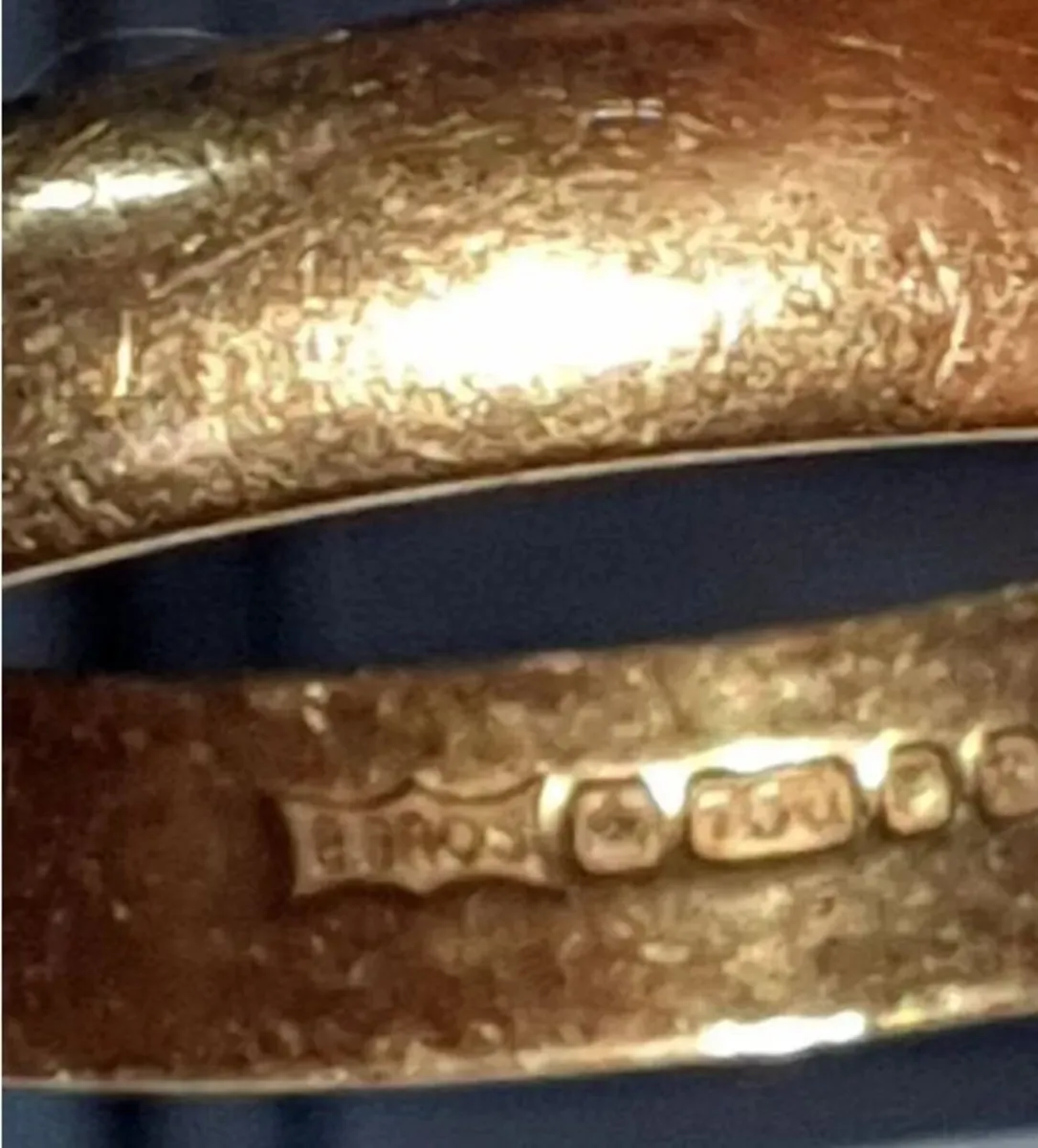 Pristine Vintage Unisex 18ct Gold Wedding Band - Image 2