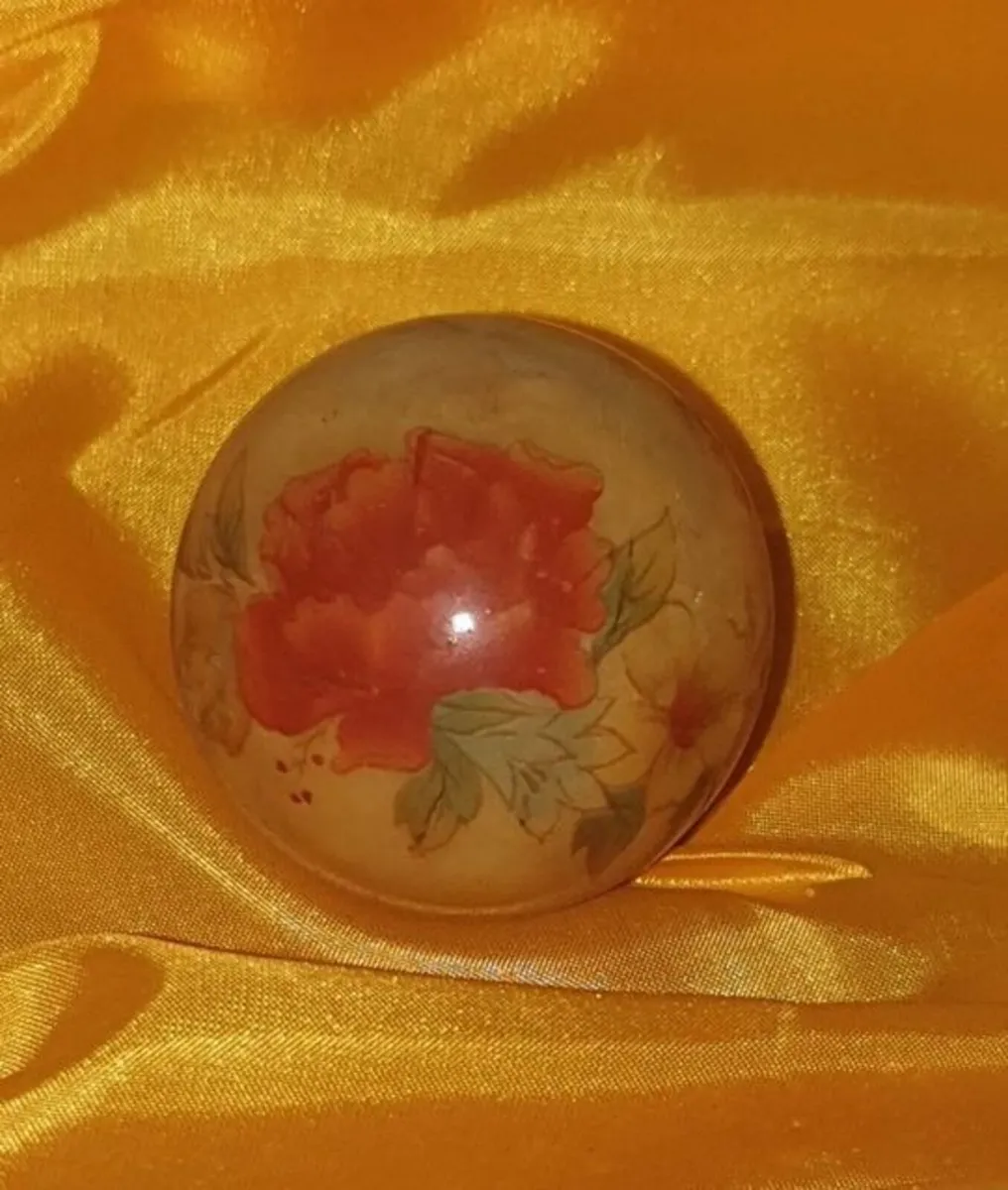 Vintage Italian Alabaster Paperweight Hand Painted - Image 2