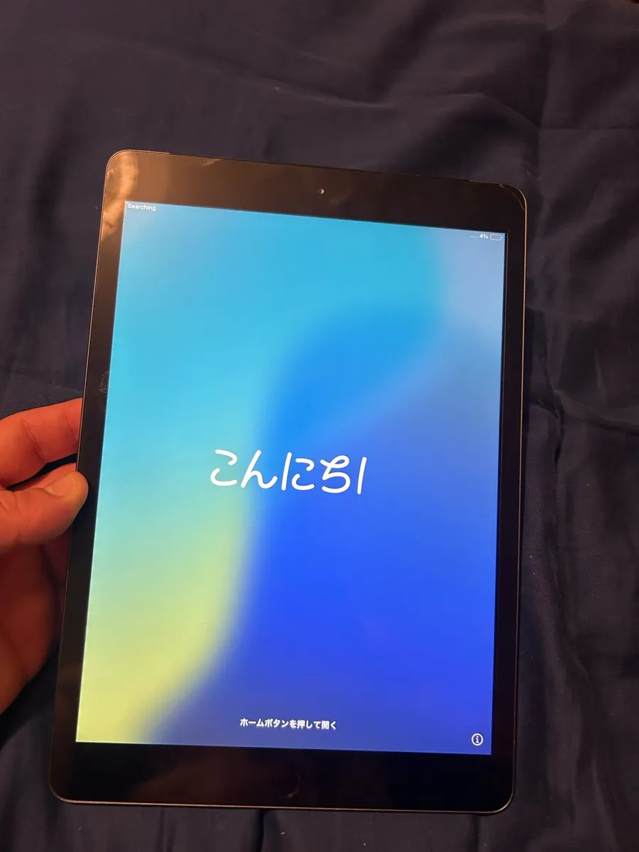 McBook Air + Ipad - Image 2