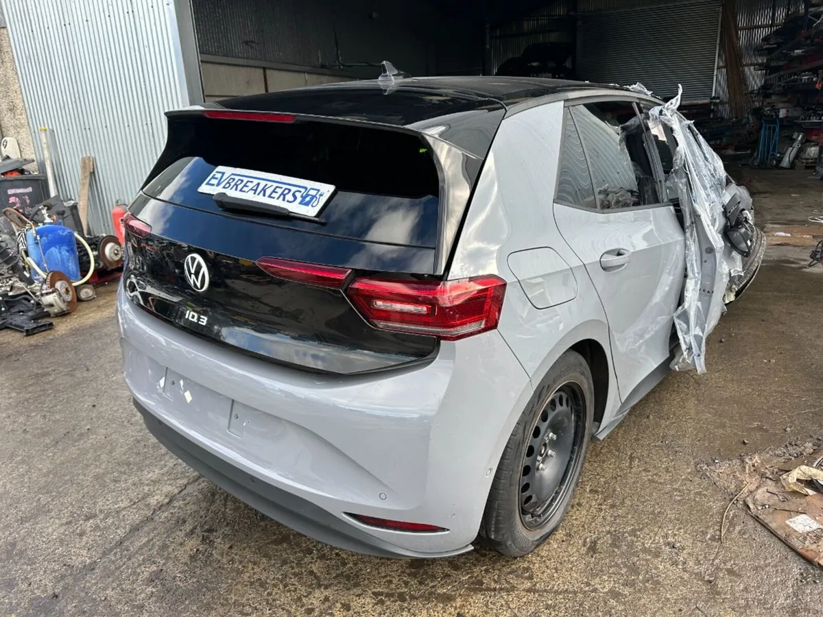 VOLKSWAGEN ID3 FOR BREAKING - Image 3