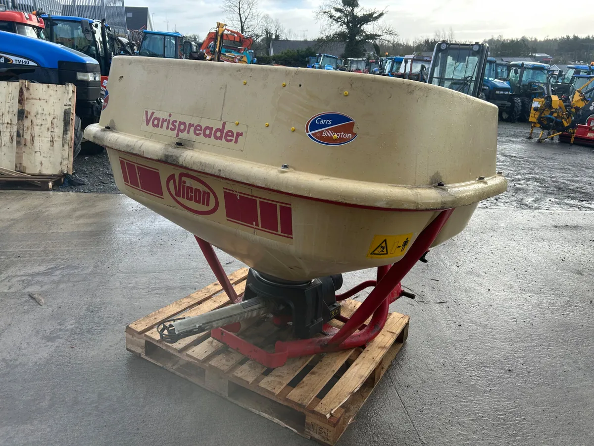 Vicon 1 Tonne Fertiliser Spreader - Image 2