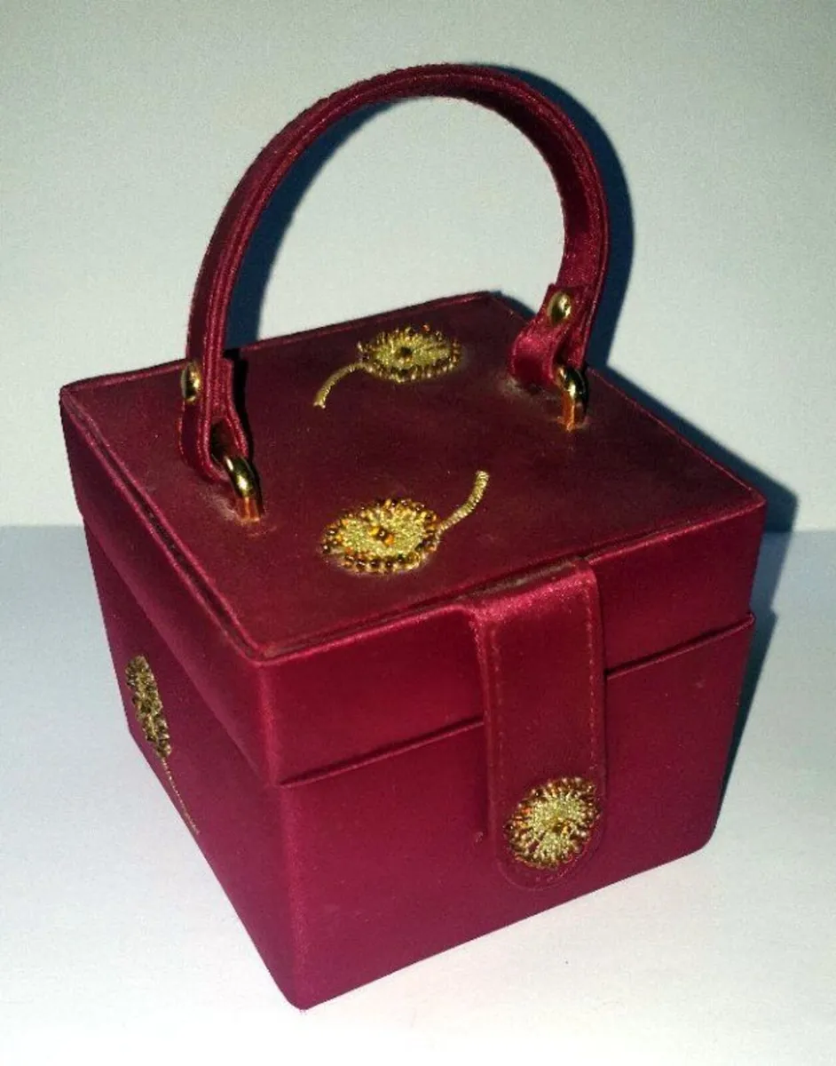 Vintage Jewellery Trinket Box - Image 2