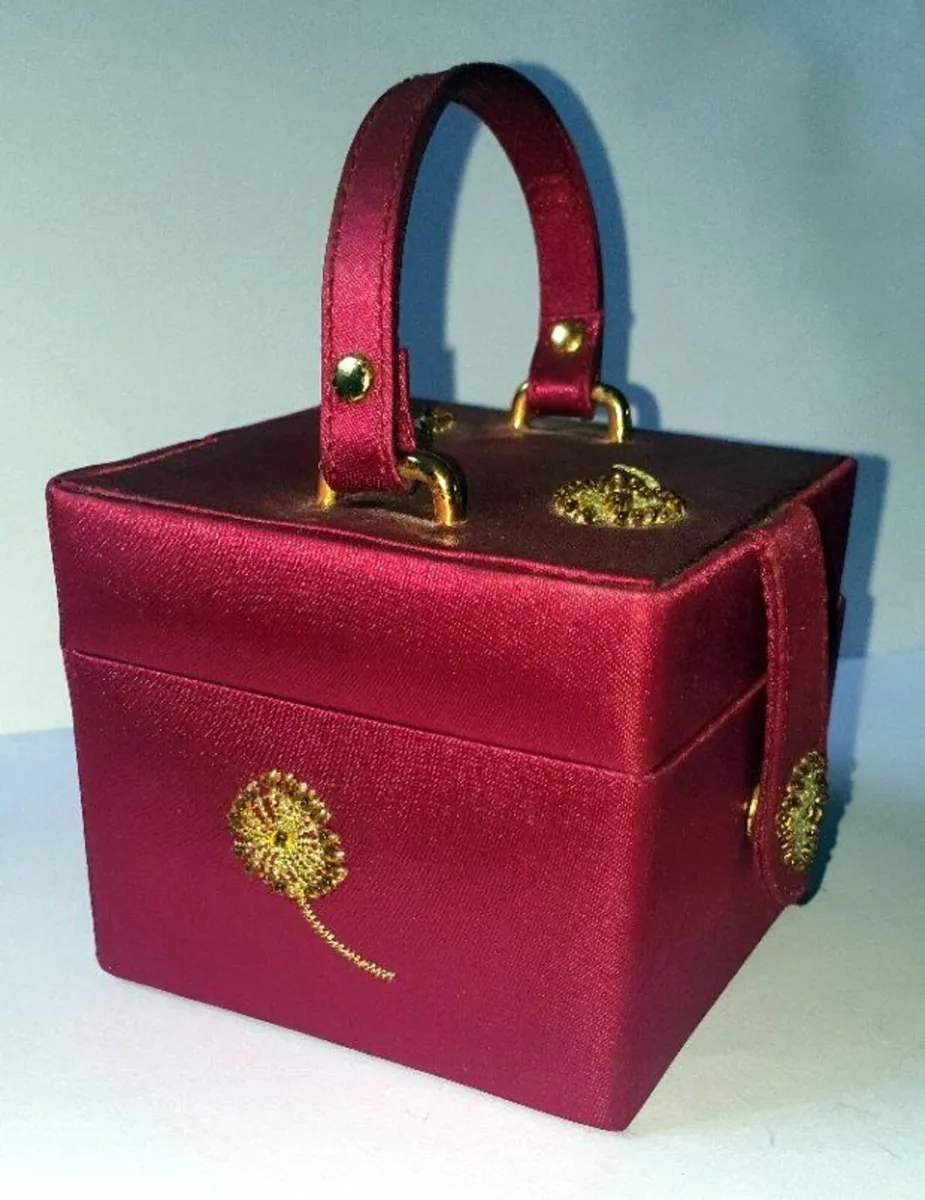 Vintage Jewellery Trinket Box - Image 4