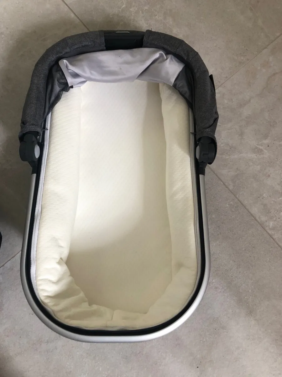 Baby Tavel essentials and accessories - Image 3